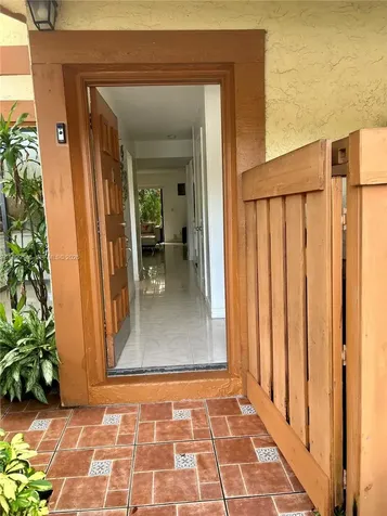 4056 Sierra Terrace Sunrise FL 33351