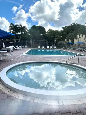 4056 Sierra Terrace Sunrise FL 33351