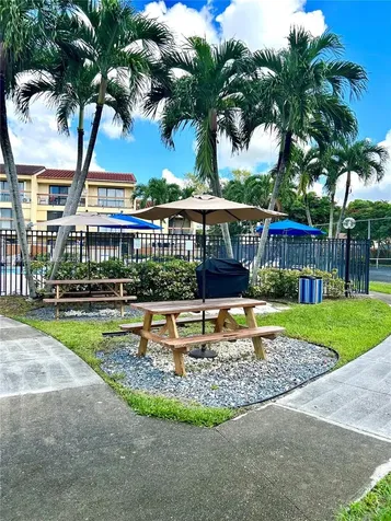 4056 Sierra Terrace Sunrise FL 33351