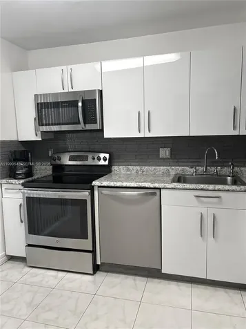 4056 Sierra Terrace Sunrise FL 33351