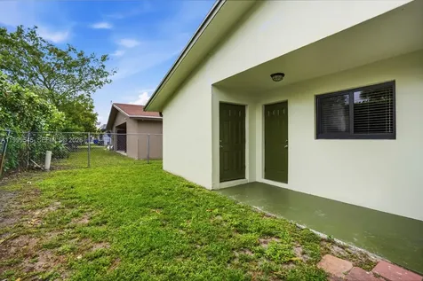 7604 SW SW 10th Court North Lauderdale FL 33068