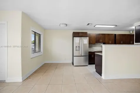 7604 SW SW 10th Court North Lauderdale FL 33068