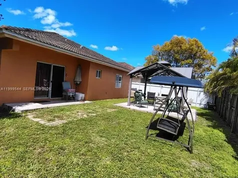 7736 NW 197 Lane Hialeah FL 33015