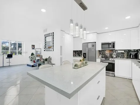 6841 SW 147th Avenue Miami FL 33193