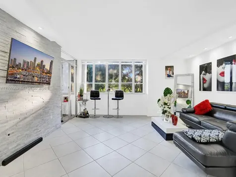 6841 SW 147th Avenue Miami FL 33193