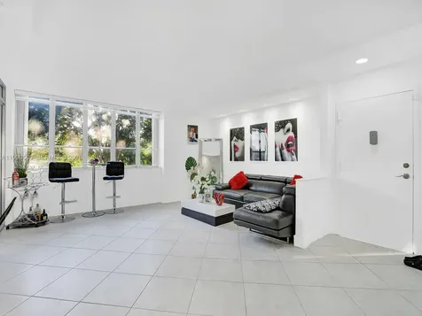 6841 SW 147th Avenue Miami FL 33193
