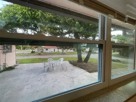 1850 N 27th Avenue Hollywood FL 33020