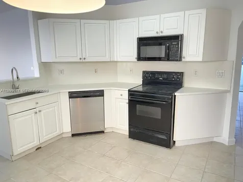 8784 SW 213th Lane Cutler Bay FL 33189