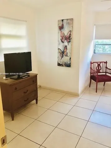 4230 SW 11th Street Miami FL 33134