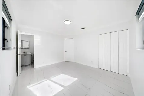 2401 SW 45th Avenue Fort Lauderdale FL 33317