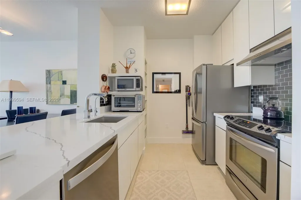 2401 NE 65th Street Fort Lauderdale FL 33308