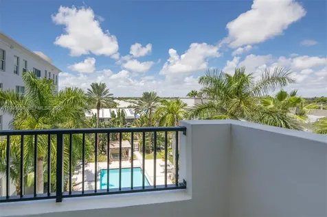 2401 NE 65th Street Fort Lauderdale FL 33308