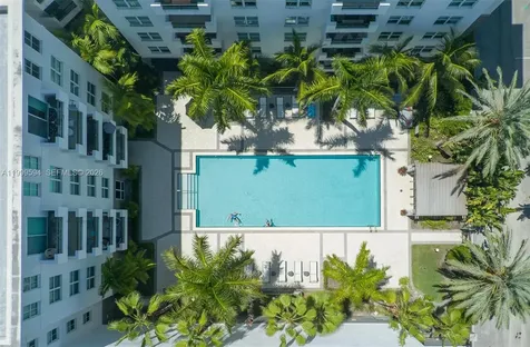 2401 NE 65th Street Fort Lauderdale FL 33308