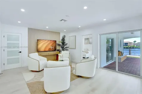 1050 SE 5th Court Pompano Beach FL 33060