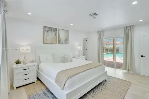 1050 SE 5th Court Pompano Beach FL 33060
