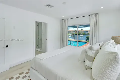 1050 SE 5th Court Pompano Beach FL 33060