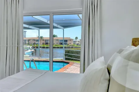1050 SE 5th Court Pompano Beach FL 33060