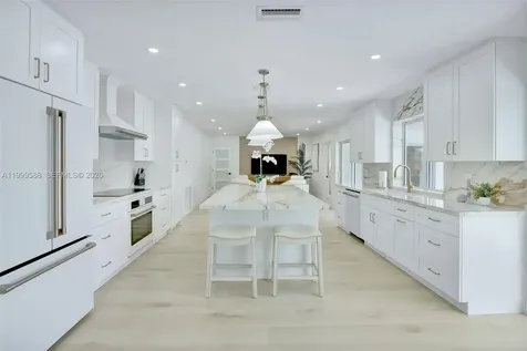 1050 SE 5th Court Pompano Beach FL 33060