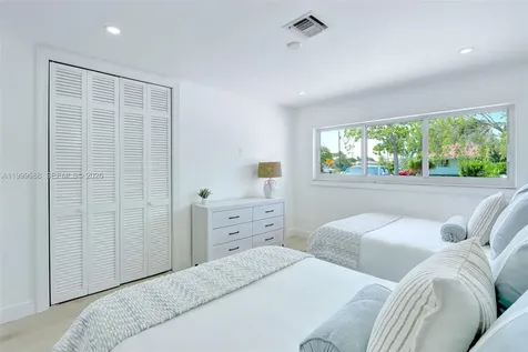 1050 SE 5th Court Pompano Beach FL 33060