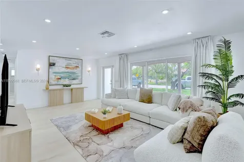 1050 SE 5th Court Pompano Beach FL 33060
