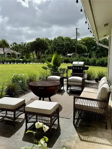 625 Whippoorwill Terrace West Palm Beach FL 33411