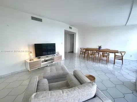 900 Bay Drive Miami Beach FL 33141