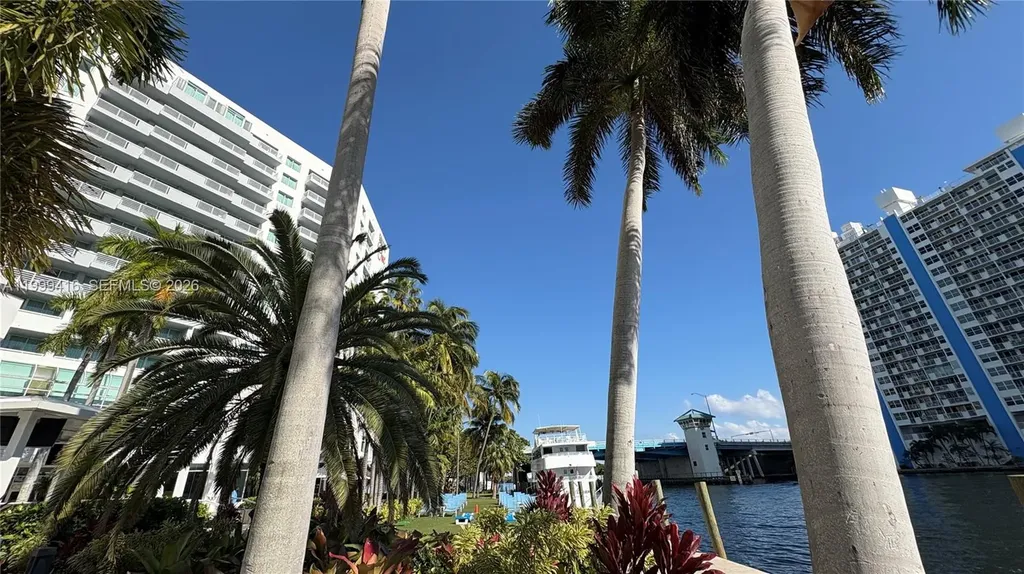 2670 E Sunrise Boulevard Fort Lauderdale FL 33304