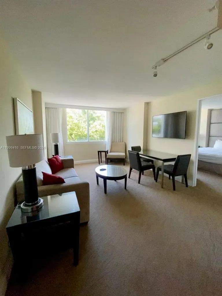2670 E Sunrise Boulevard Fort Lauderdale FL 33304