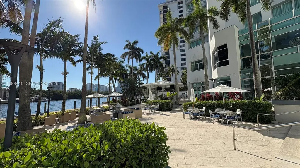 2670 E Sunrise Boulevard Fort Lauderdale FL 33304