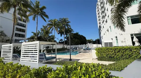 2670 E Sunrise Boulevard Fort Lauderdale FL 33304