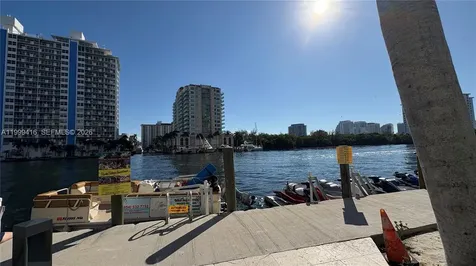 2670 E Sunrise Boulevard Fort Lauderdale FL 33304