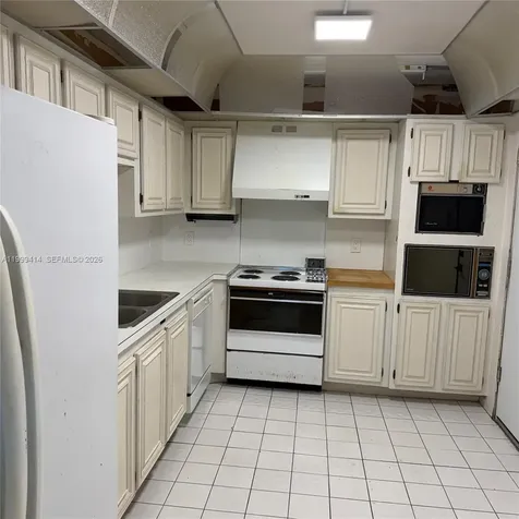 1880 S Ocean Drive Hallandale Beach FL 33009