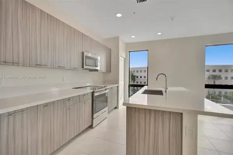 8265 NW 41st Street Doral FL 33166