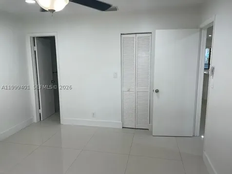 454 Lakeview Drive Weston FL 33326
