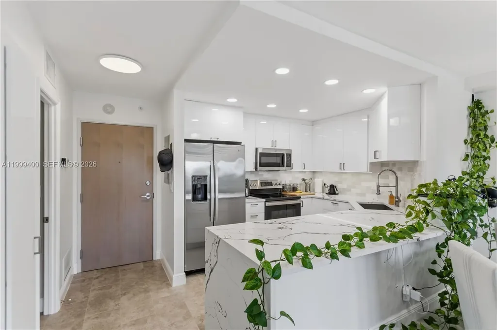340 Sunset Drive Fort Lauderdale FL 33301