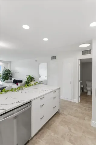 340 Sunset Drive Fort Lauderdale FL 33301