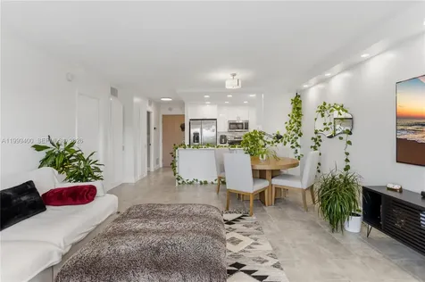 340 Sunset Drive Fort Lauderdale FL 33301