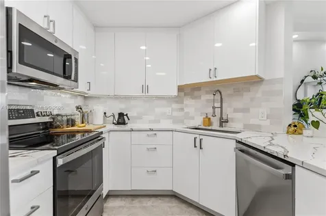 340 Sunset Drive Fort Lauderdale FL 33301