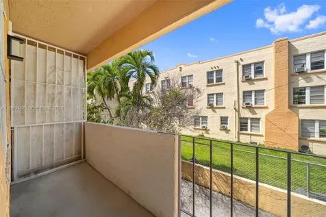 515 SW 3rd Street Miami FL 33130