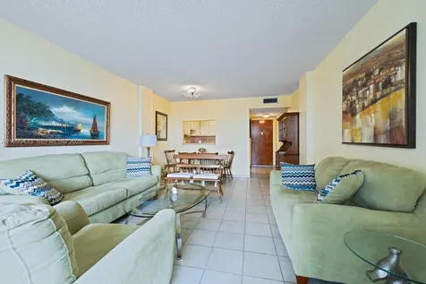 1800 NW 24th Avenue Miami FL 33125