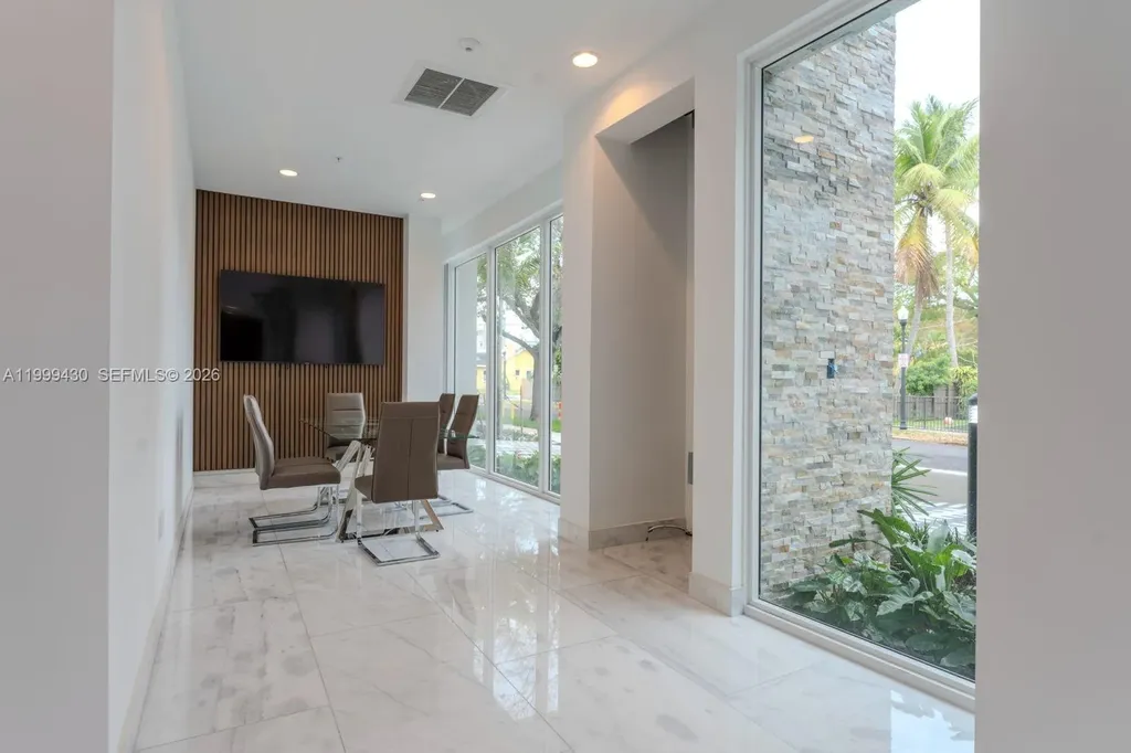 1850 Monroe Street Hollywood FL 33020