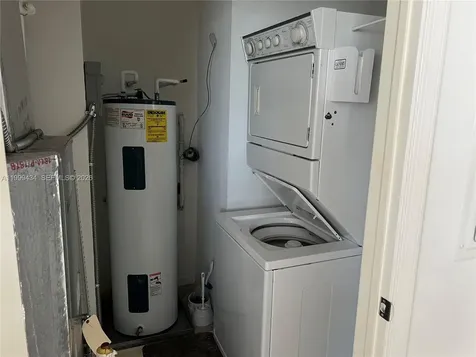 10 Aragon Avenue Coral Gables FL 33134