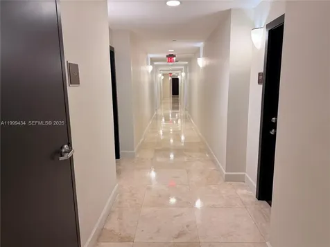 10 Aragon Avenue Coral Gables FL 33134