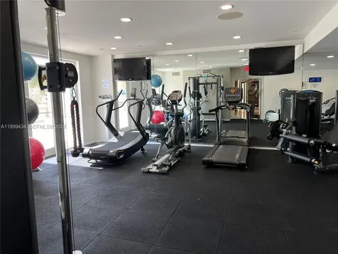 10 Aragon Avenue Coral Gables FL 33134