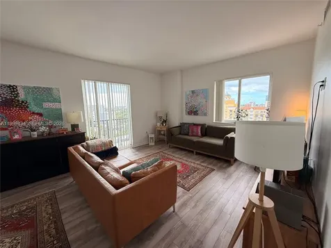 10 Aragon Avenue Coral Gables FL 33134