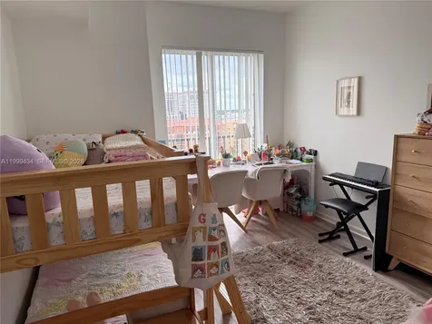 10 Aragon Avenue Coral Gables FL 33134