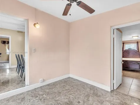 10 SW 72nd Avenue Miami FL 33144