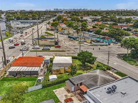 10 SW 72nd Avenue Miami FL 33144