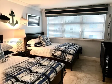 6917 Collins Avenue Miami Beach FL 33141
