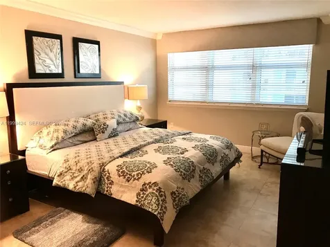 6917 Collins Avenue Miami Beach FL 33141